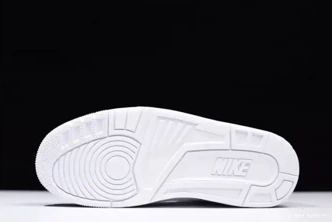 Rep 3 Seoul Jordan Air Korea Retro AV8370-100 0325